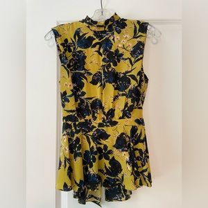 Beautiful Saloni Blouse worn one time. Size 6 & 100% Silk, Lining 100% Polyester